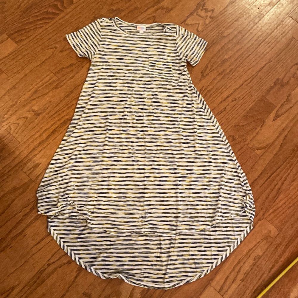 LuLaRoe size XXS, T-shirt dress, pocket in the front at chest, cream blue yellow